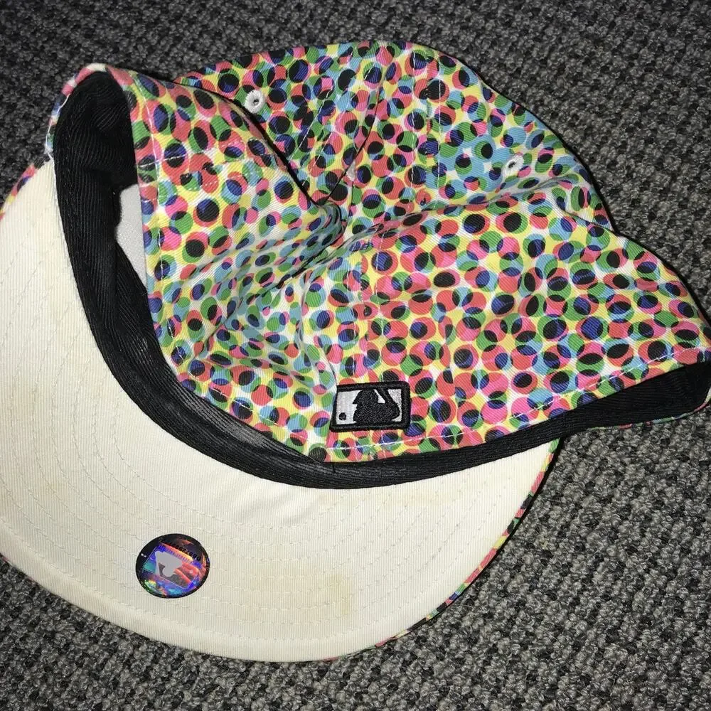 New Era New‎ York Yankees NY 59Fifty Size 8 Polka Dots Baseball Cap